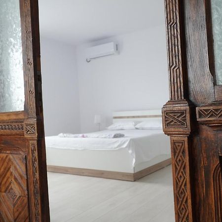 Vila Exclusive Târgu Jiu Екстериор снимка